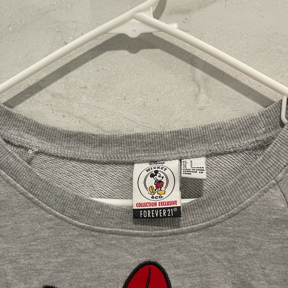 Minnie Mouse sweater - Picture 2 of 3